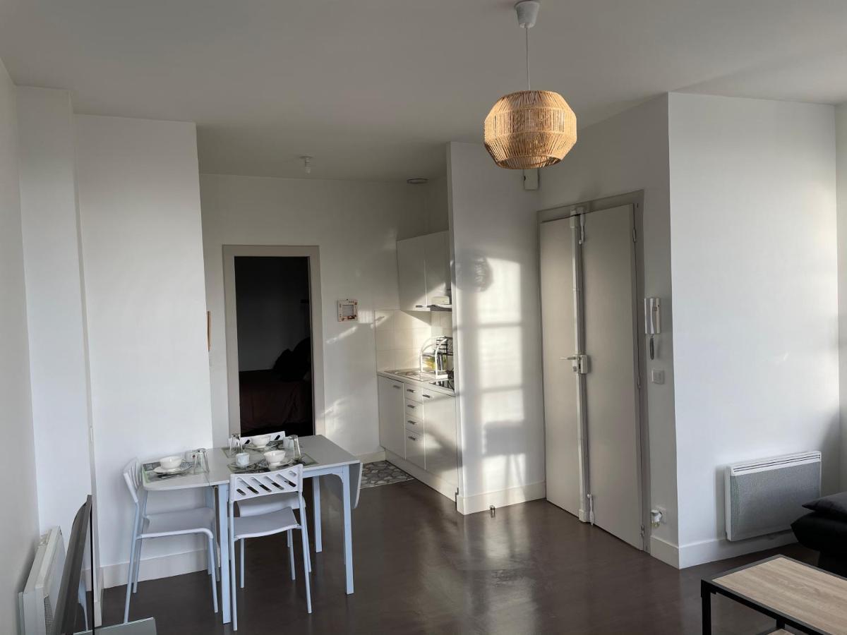 T1 40 M2. Lit Queen Size Pau Extérieur photo