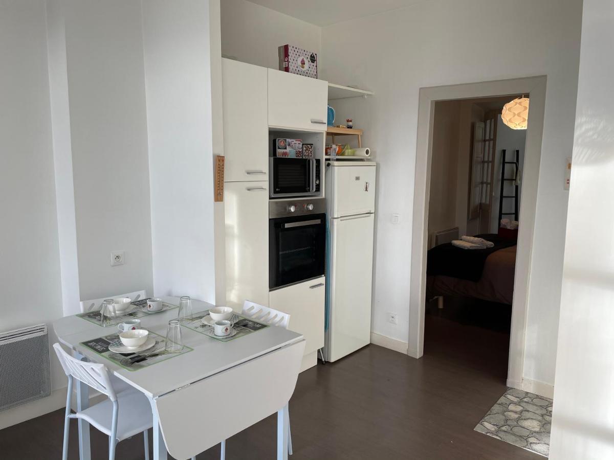T1 40 M2. Lit Queen Size Pau Extérieur photo
